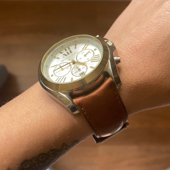 Genuine Calfskin Leather Michael Kors Watch - Picture 3 of 8